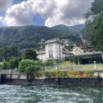 コモ湖から見える豪邸