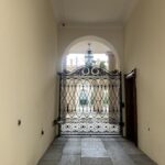 中庭に続く回廊