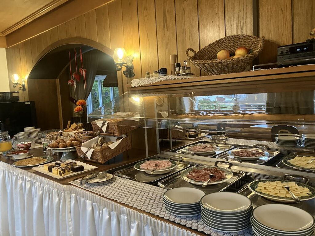 ヴィッラバッサのホテルの朝食