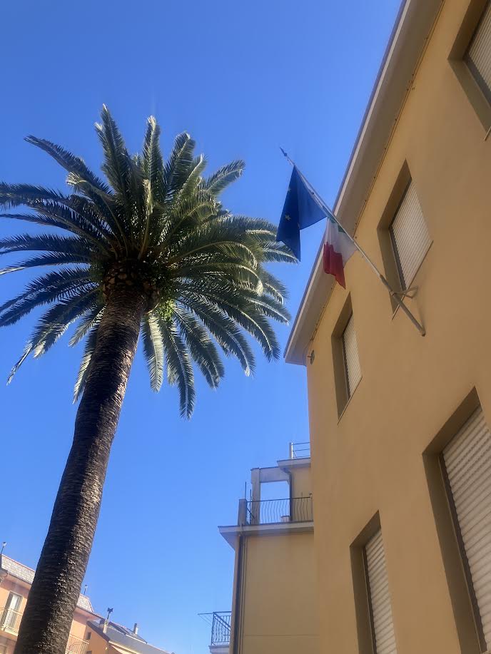 モネーリアの青い空