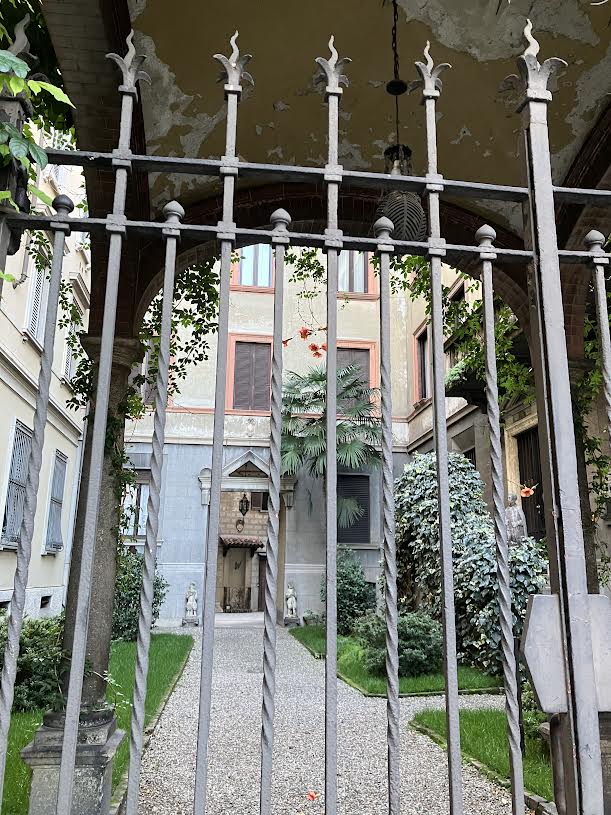 ミラノの街にある住宅