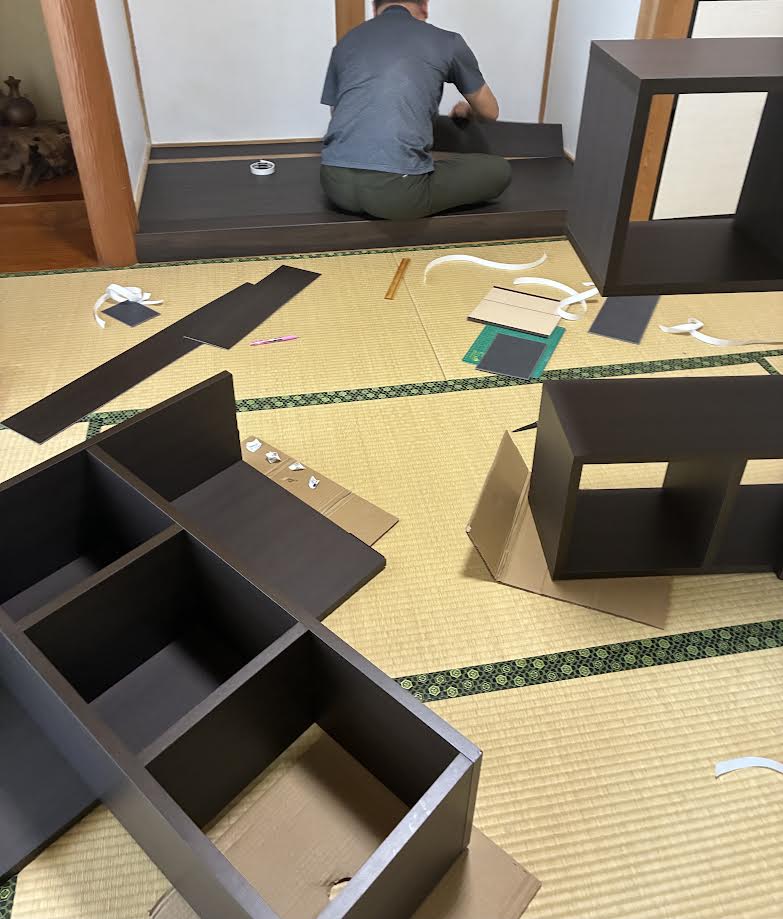 空っぽの空間だった仏間をDIYで改装中